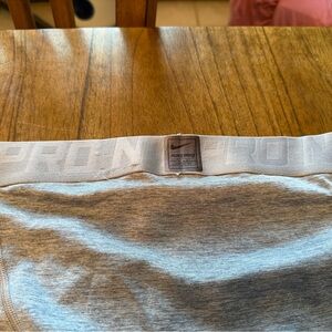 Nike Pro Men's Light Gray Compression Tights